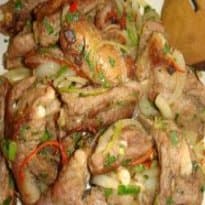 Costelinha de Porco com Mandioca