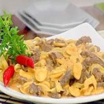 Macarrão Ninho ao Strogonoff