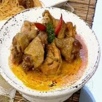 Galinha Caipira com Aipim da Ana Maria