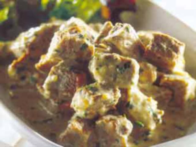 Picadinho ao velouté de iogurte