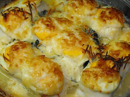 Medalhões de pescada com maionese no forno