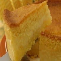 Bolo cremoso de fubá