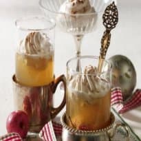 Punch Quente de Maçã com Touca de Natas