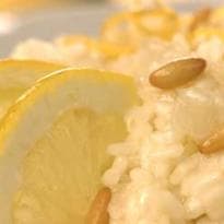 Risoto de limão siciliano com pignoli