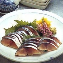Sashimi de Cavalinha ao Vinagre - Shimesaba