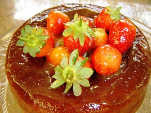 Savarin com morangos