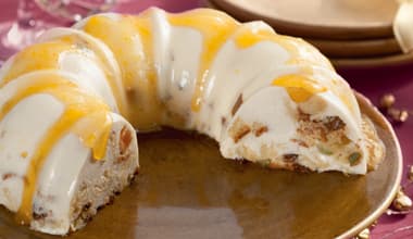 Flan de Iogurte e Panetone