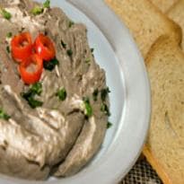 Patê de fígado de frango ao vinho