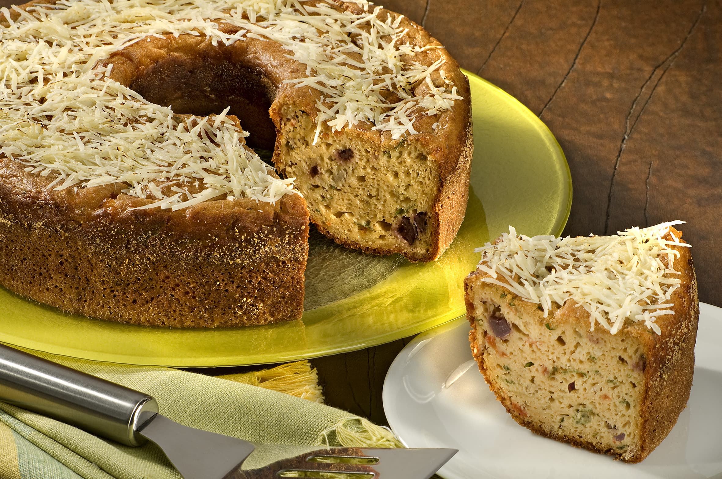 Bolo de Atum com Queijo
