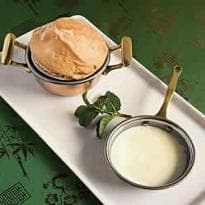 Suflê de goiaba com calda de requeijão