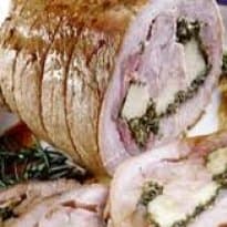 Lombo com provolone ao molho de vinho branco