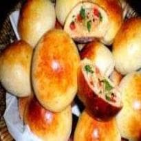 Pãozinho de batata recheado com frango e catupiry