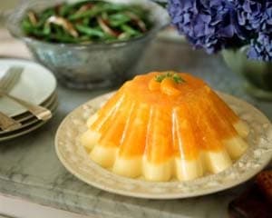 Mousse de Leite Condensado e Gelatina de Pêssego