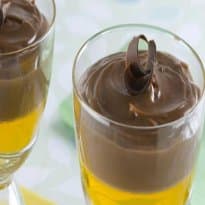 Brigadeiro Cremoso com Gelatina de Maracujá