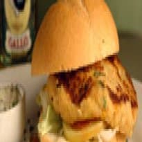 Hamburguer de Bacalhau com Puré de Grão de Bico