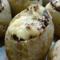 Batata Recheada com Carne Moída e Requeijão