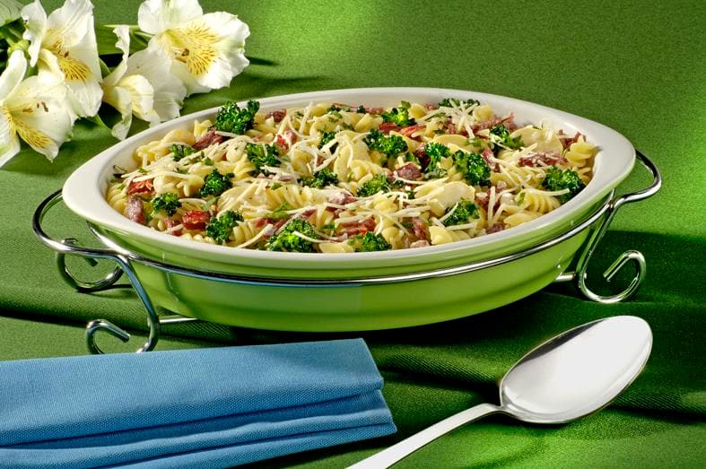 Macarrão com Molho de Brócolis e Carne Seca