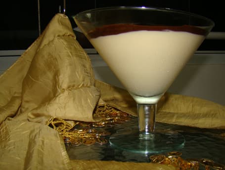 Mousse de Cupuaçu com Creme de Chocolate