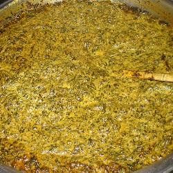 Saag (folhas de mostarda e espinafre à moda indiana)