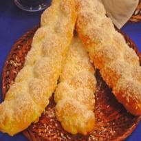 Trança de Mandioquinha com Leite Condensado e Coco