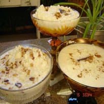 Canjica com amendoim ou com coco e leite condensado