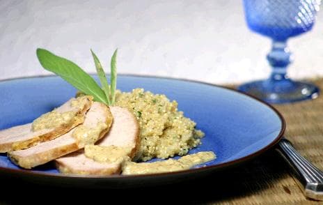 Lombo Ao Leite Com Risoto de Quinoa e Ervas
