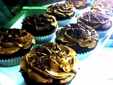 Cupcake de Chocolate com Creme Amanteigado de Chocolate