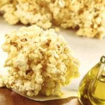 Pipoca caramelada com azeite de oliva espanhol