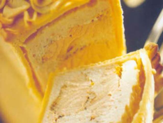 Salmão em crosta perfumado com laranja e zimbro