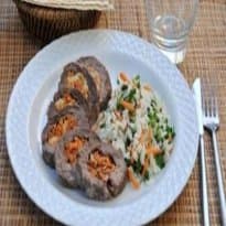 Rocambole de Carne Moída com Queijo e Cenoura