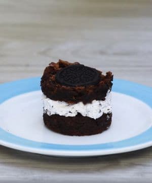 Sanduíche de Brownie com Sorvete de Biscoito